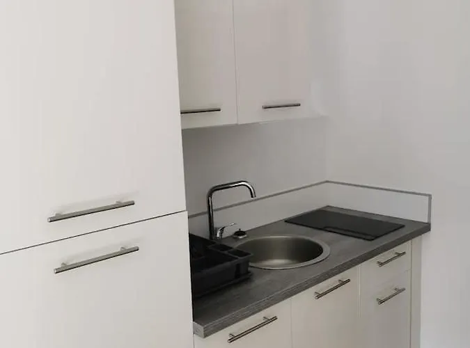 Фото Studio 11 En Plein Coeur Du Centre Ville Bruat Брест